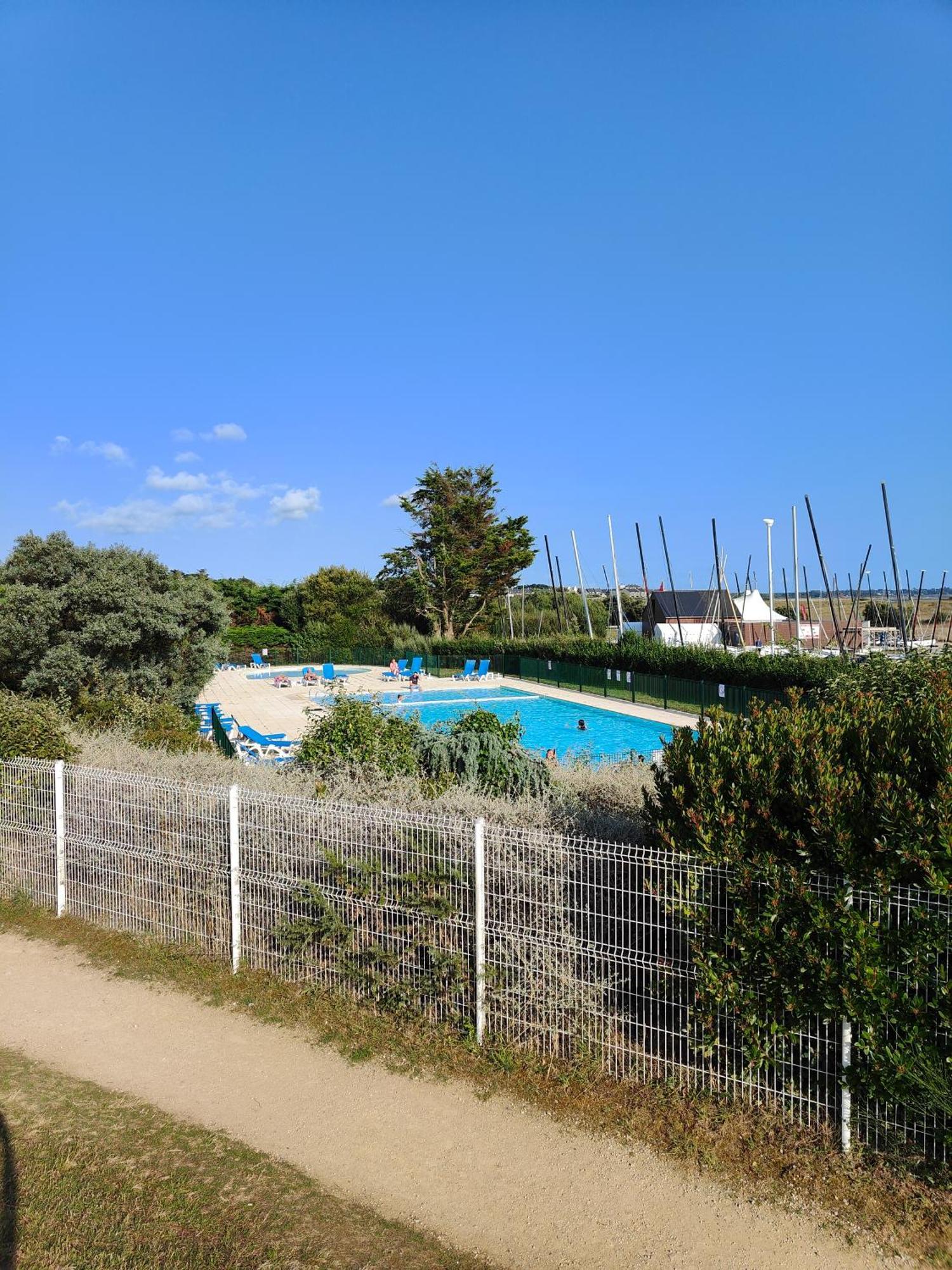 Location Appartement Arzon Exterior photo